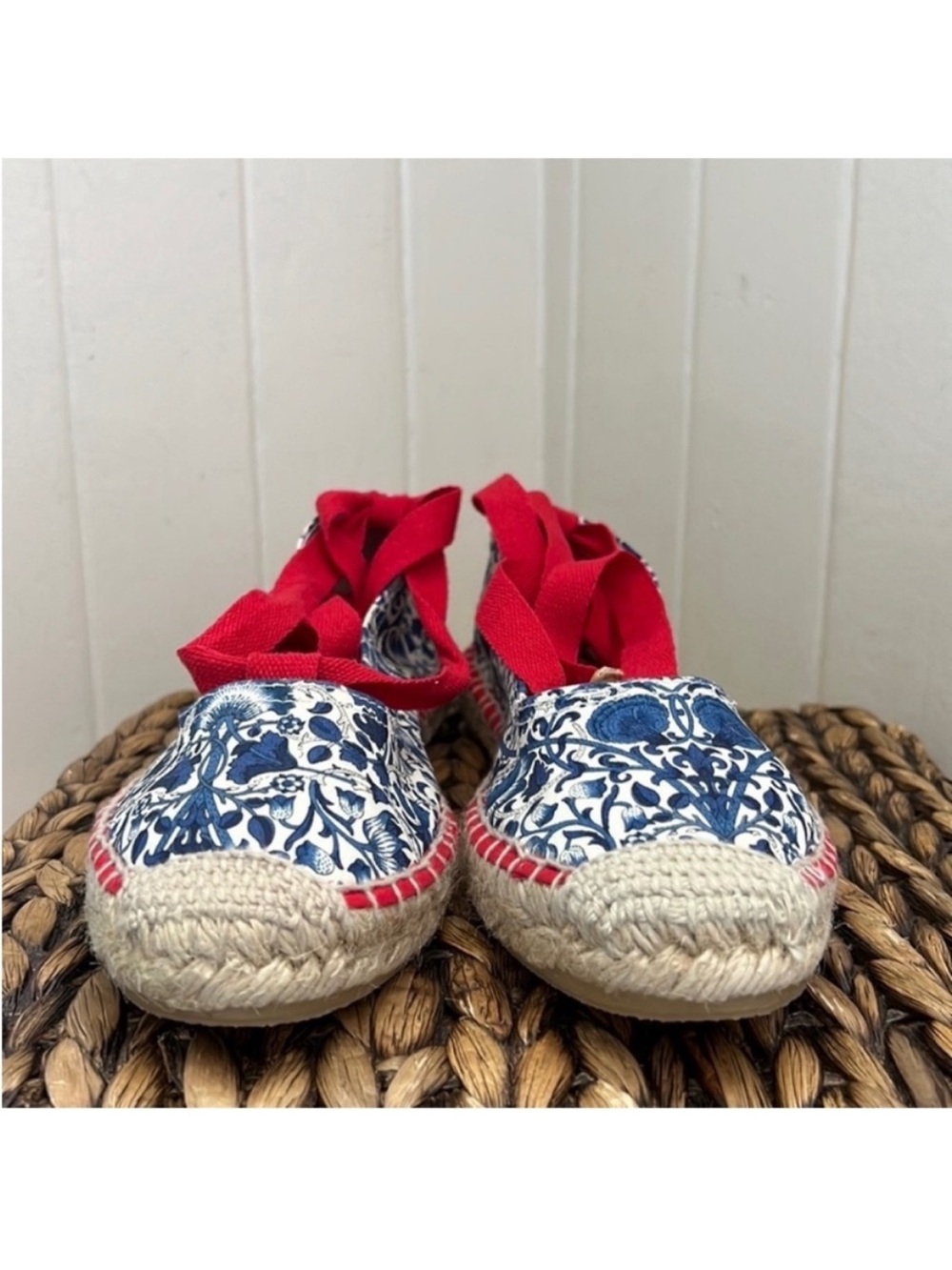 NIB Brooks Brothers Lace Up Espadrilles in French Toile Indigo Print - Picture 11 of 16